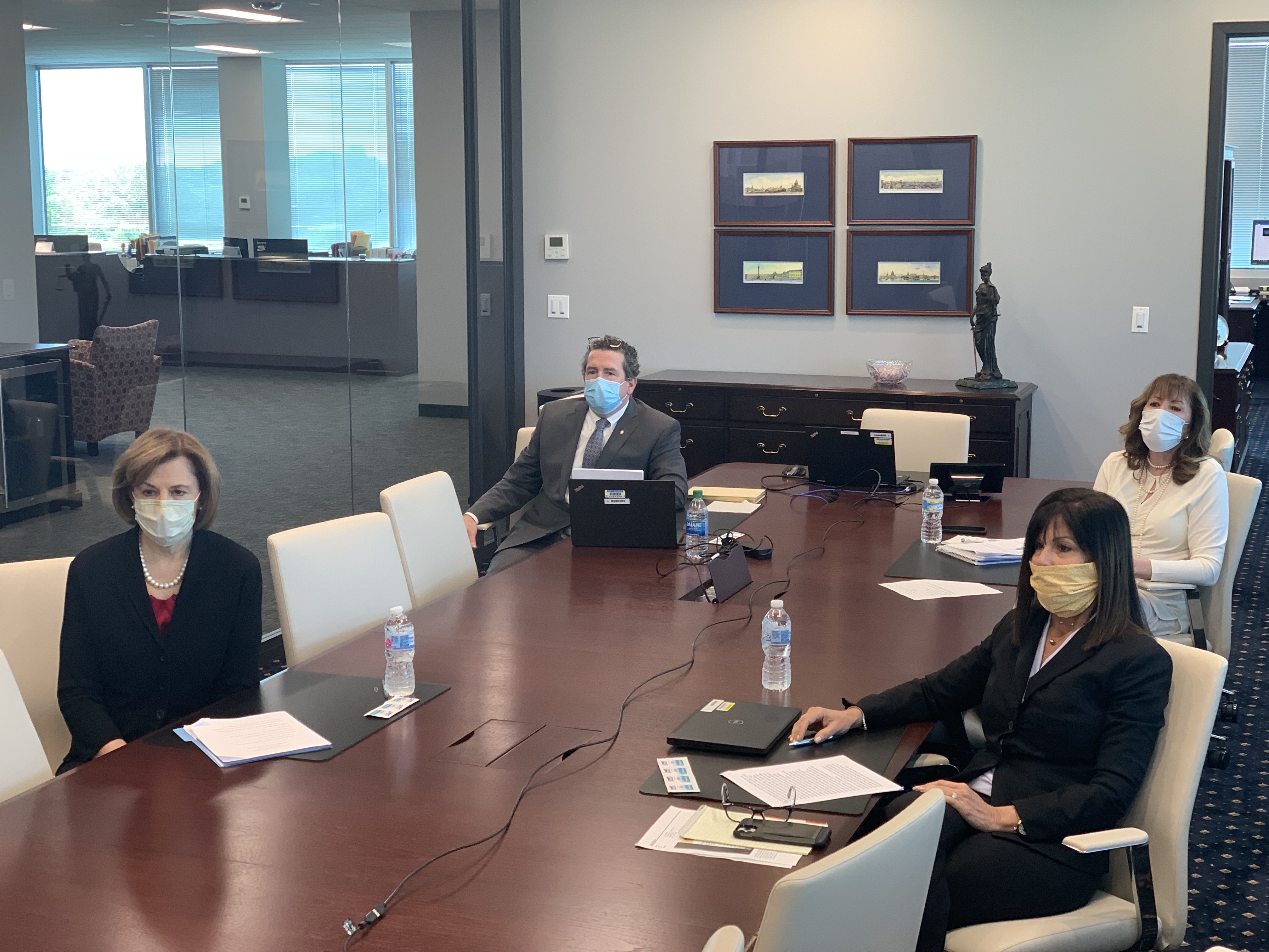 Photo of Maryland Judiciary leadership in conference room